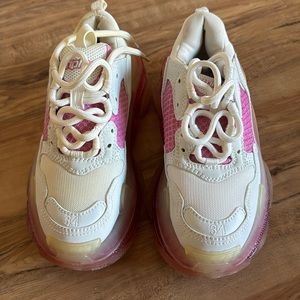 Balenciaga Triple Sz 4